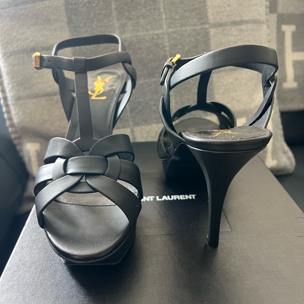 Saint Laurent Tribute leather platform sandal - Picture 2 of 4